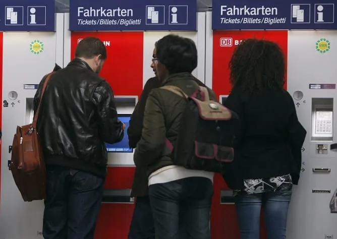 Bahn-Pendler müssen wieder tiefer in die Tasche greifen