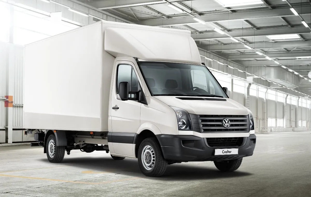 VW bietet Crafter mit Kofferaufbau ab Werk