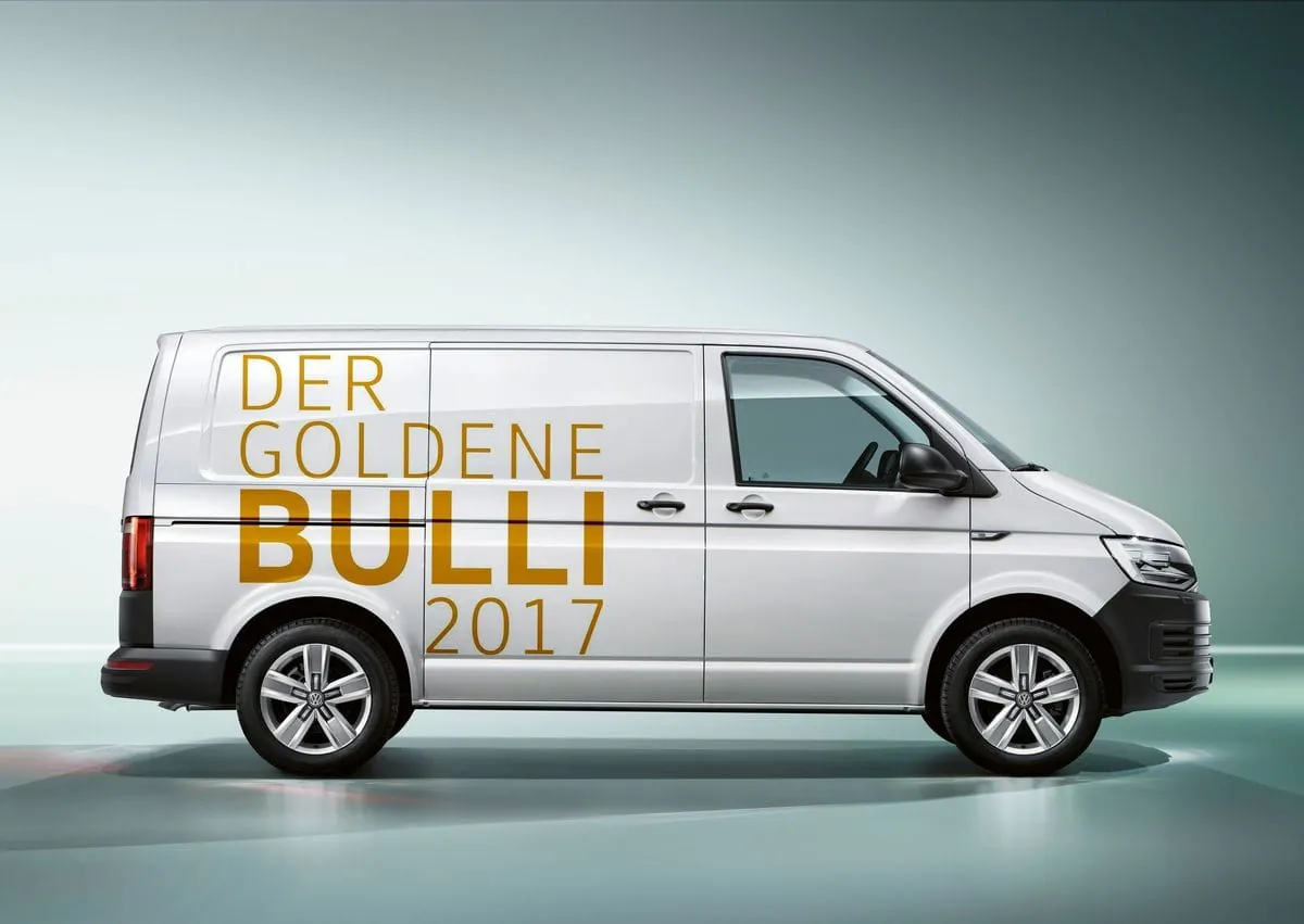 Der Goldene Bulli: Ein Transporter für gute Taten