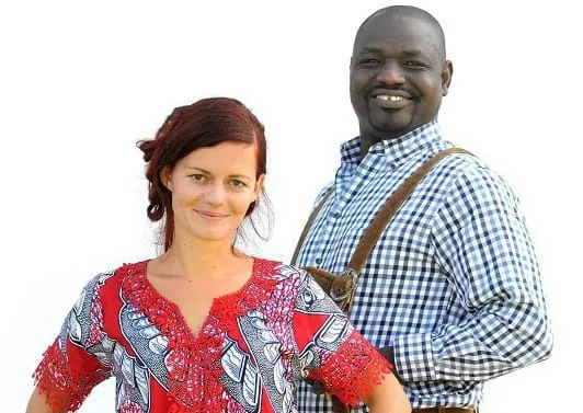 Fotos, Brot und Fußball für Flüchtlinge