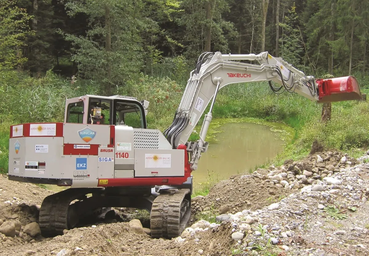 Erster Solarbagger der Welt