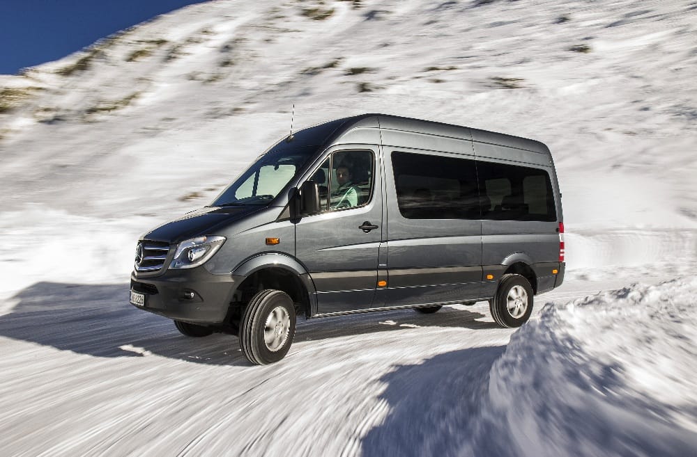 Neuer Sprinter jetzt auch mit Allradantrieb