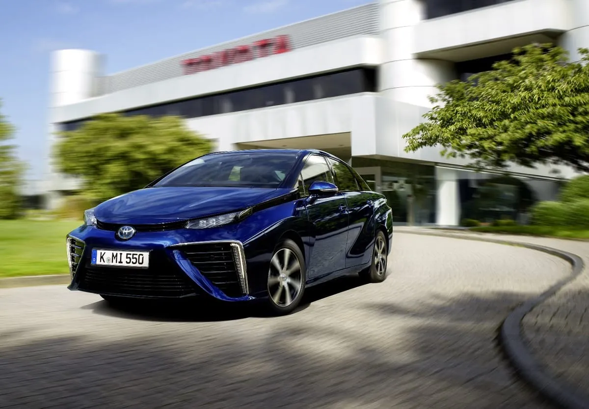 Die ersten Brennstoffzellenautos gehen in Deutschland an den Start