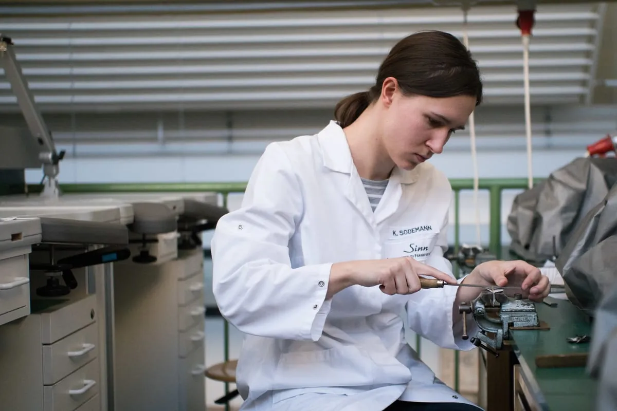 Wie das Uhrmacherhandwerk auch junge Leute noch begeistert