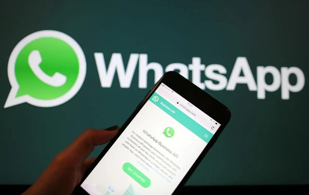 So können Handwerker Produkte und Leistungen in WhatsApp anbieten