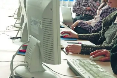 Umsatz im Dienstleistungsbereich sinkt leicht