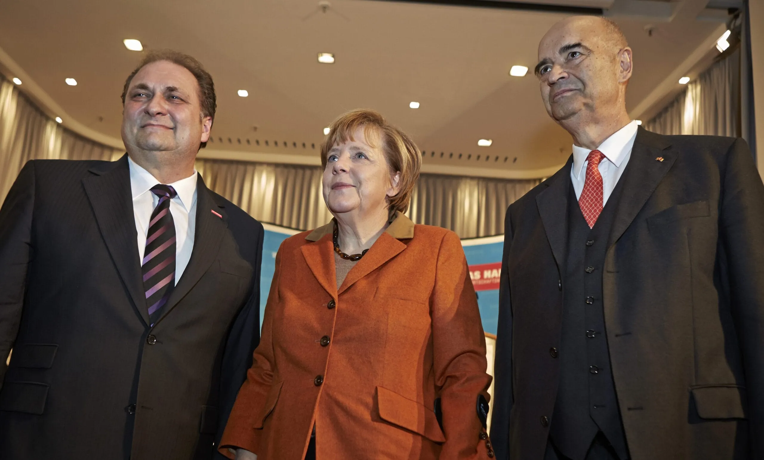 Merkel: Duale Ausbildung stärken