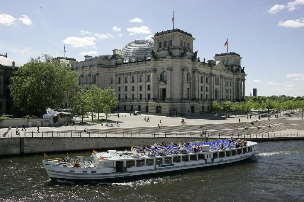 Bundestag ade: Diese Politiker kehren der Berliner Politik den Rücken