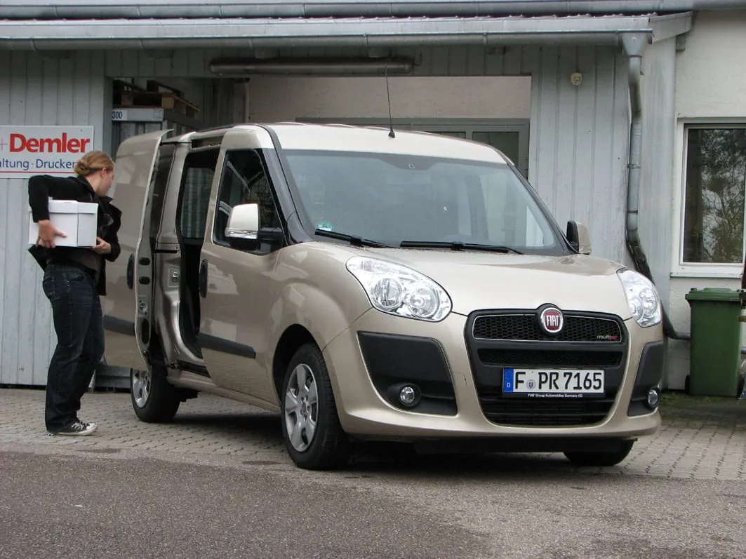 Doblo Cargo besticht mit großem Ladevolumen