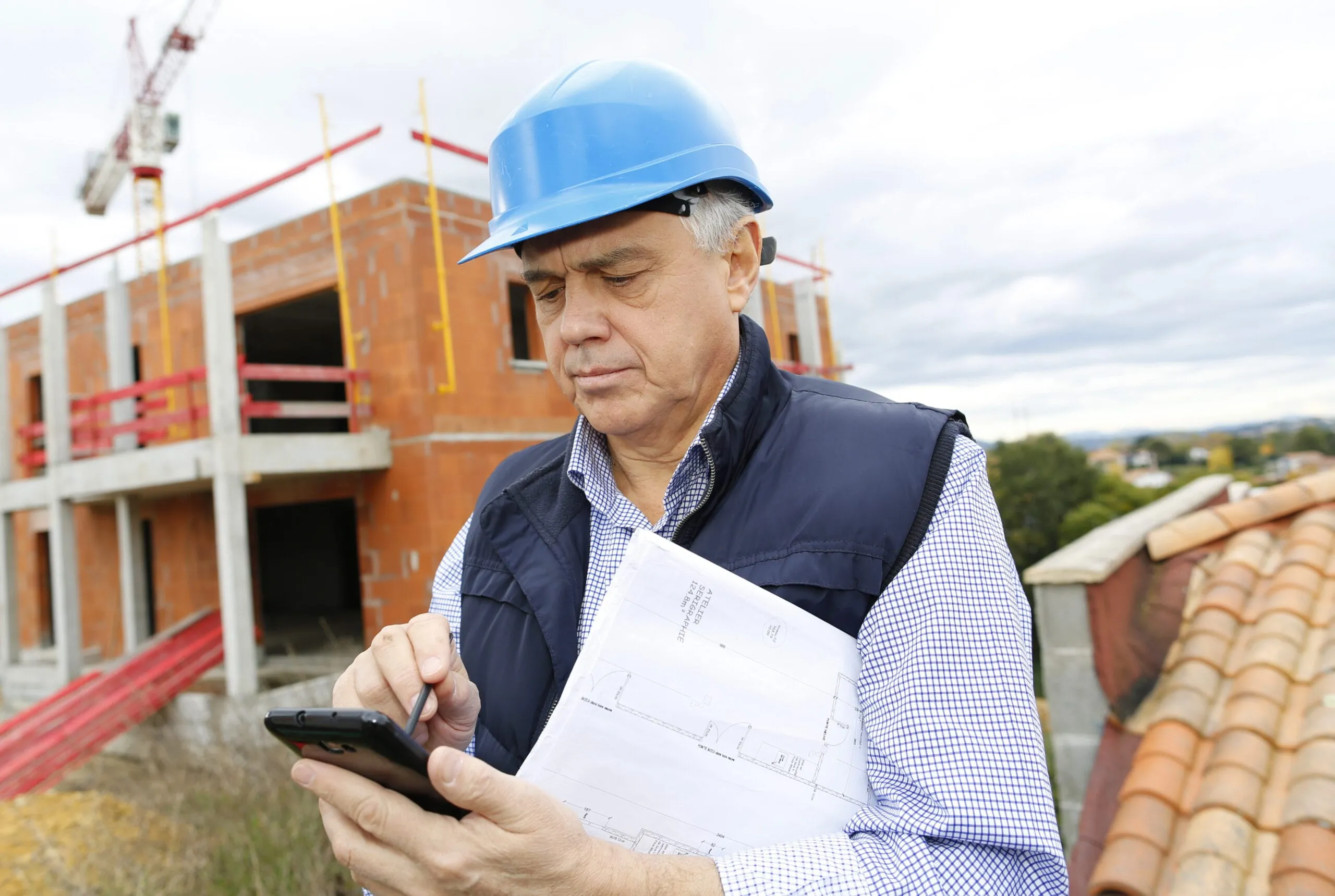 Test: Handys für den Handwerkseinsatz
