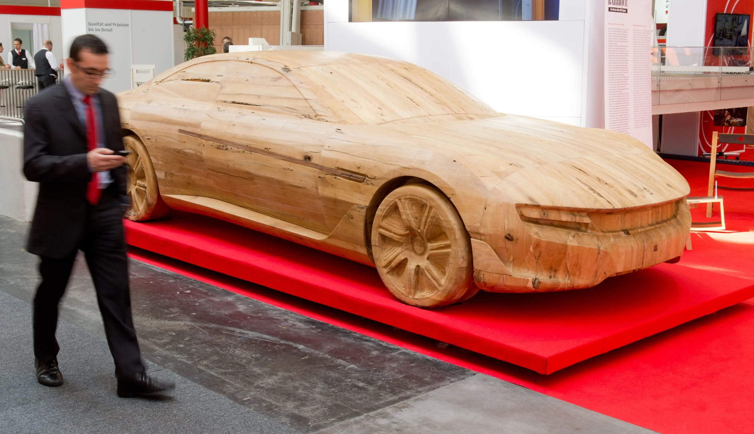 Forscher schnitzen am Auto der Zukunft