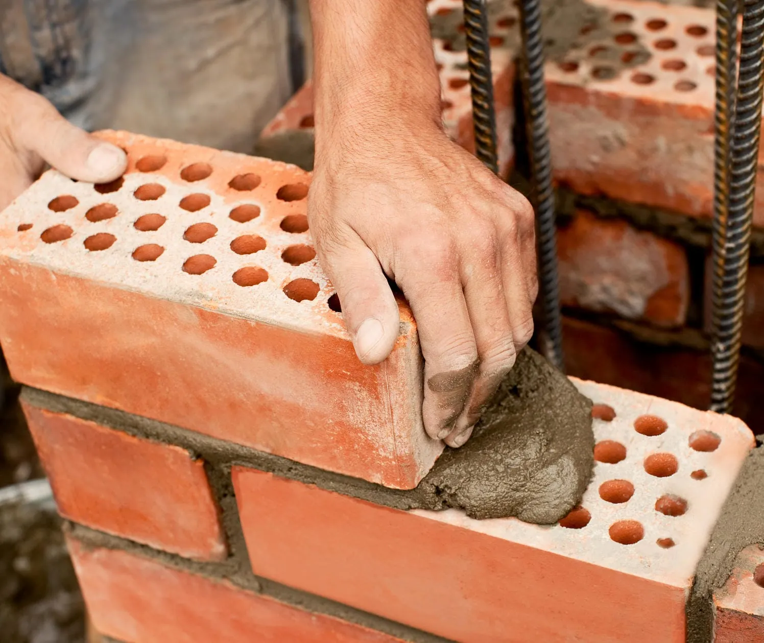 Beschäftigte bekommen bis zu vier Prozent mehr Lohn