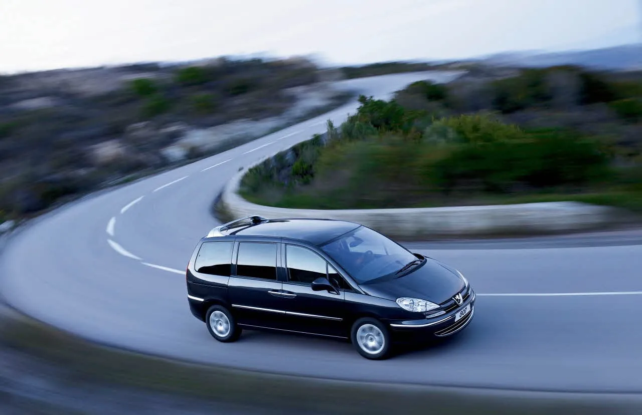 Mehr Serienausstattung für Großraumlimousine