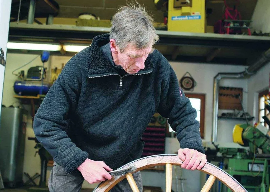 Der Wagner pflegt noch den alten Stil