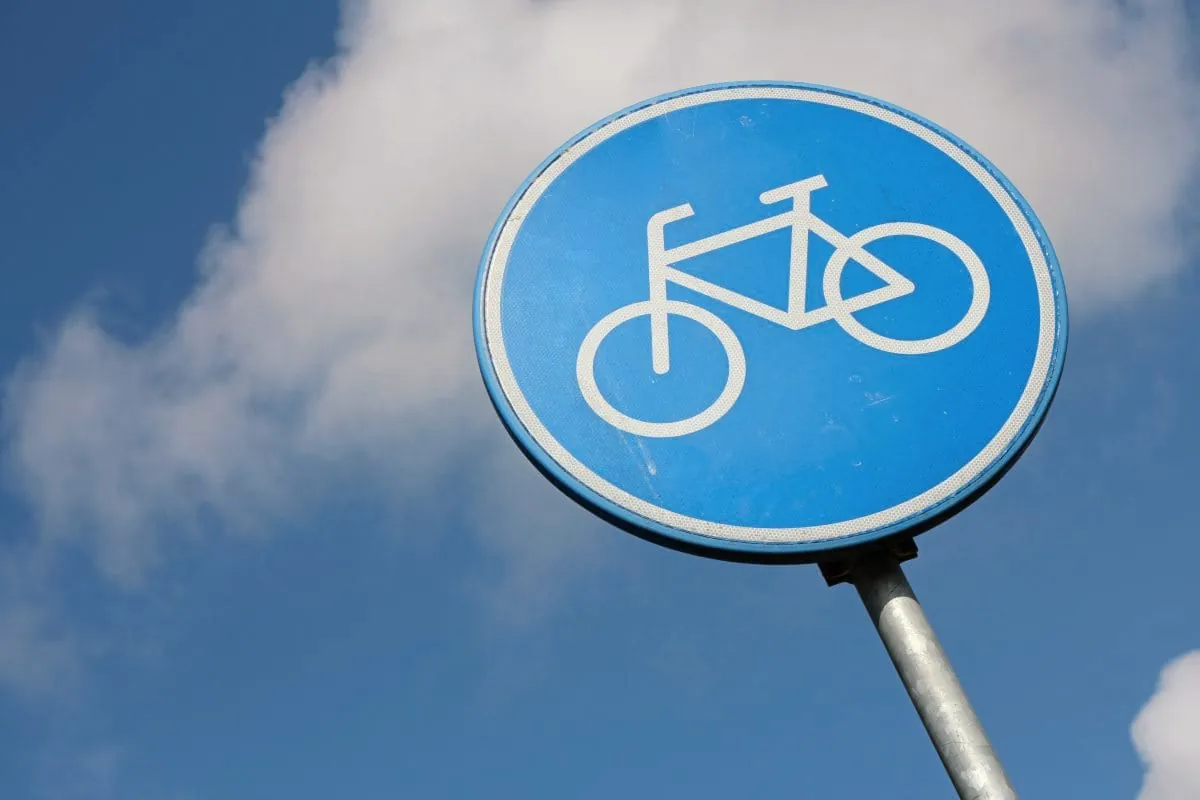 Verkehrsschild Radweg