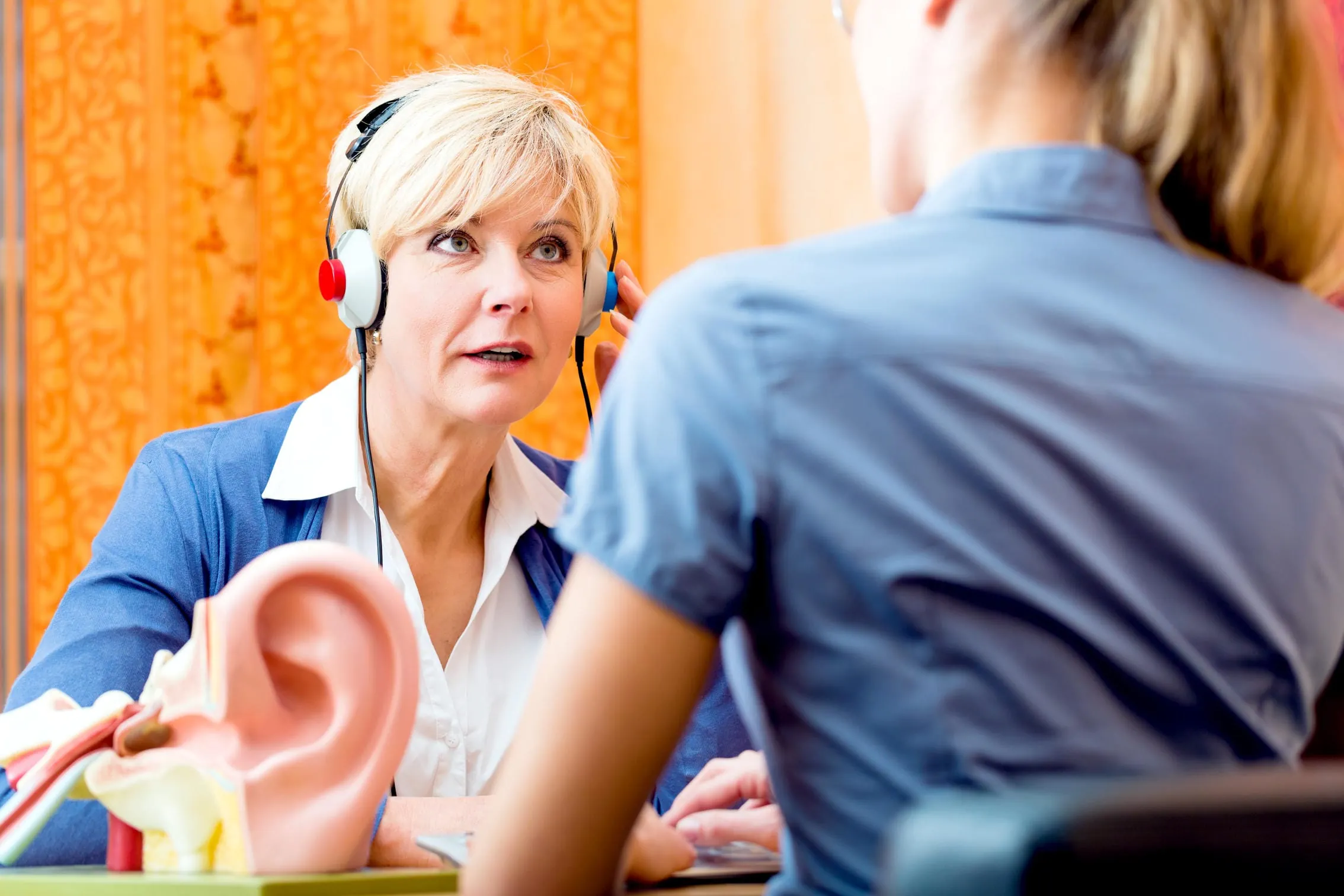 Schwerhörige beklagen fehlende Qualität beim verkürzten Versorgungsweg