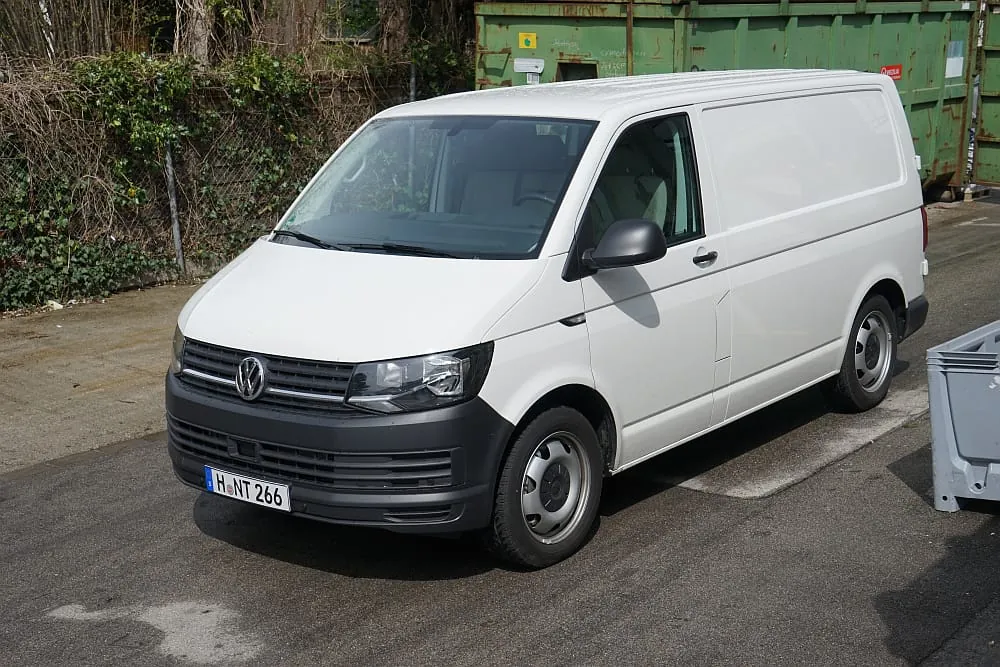 VW T6 im Test: Nützliche Helfer stärken innere Werte