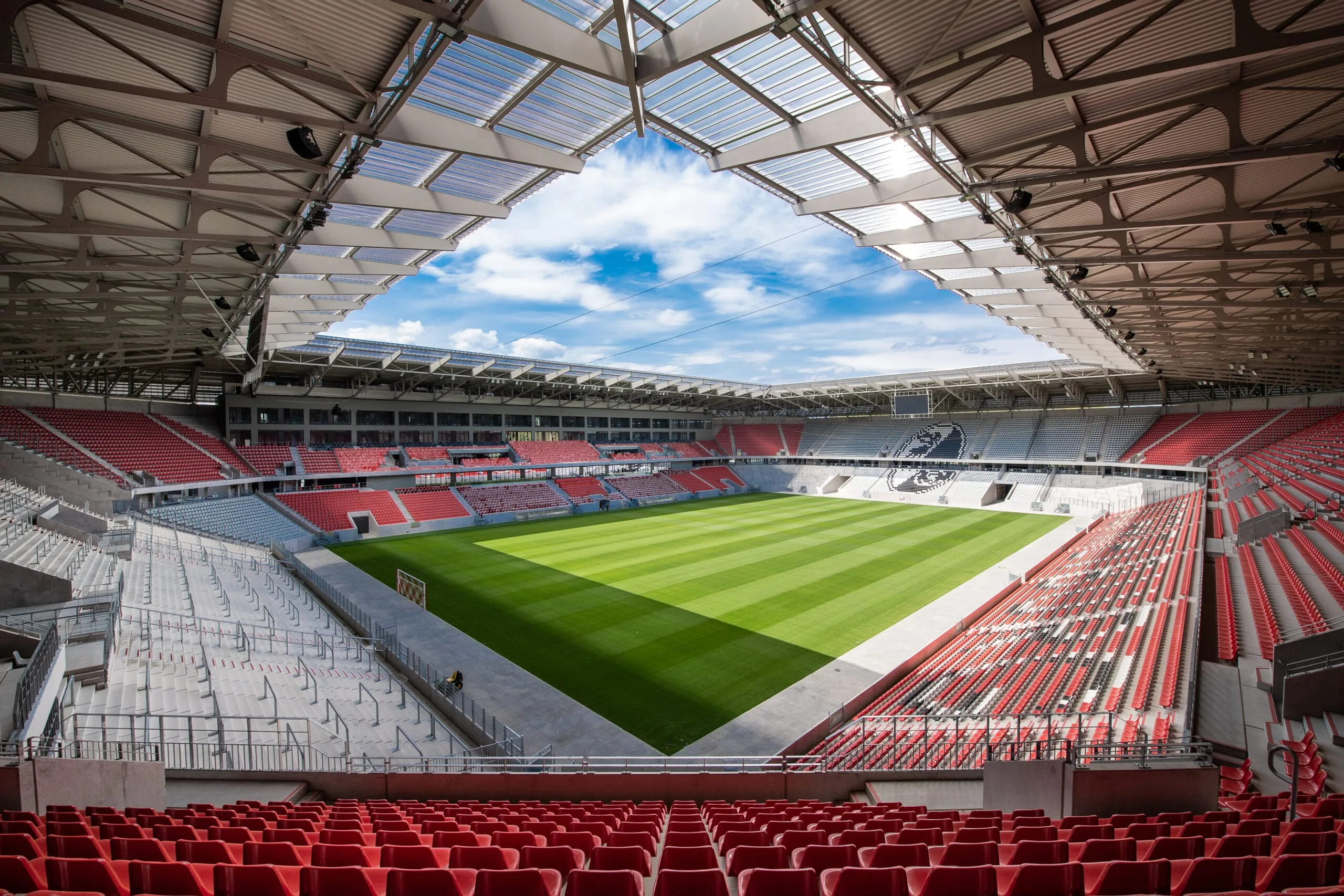 Neues Stadion für den SC Freiburg mit Hilfe des Handwerks
