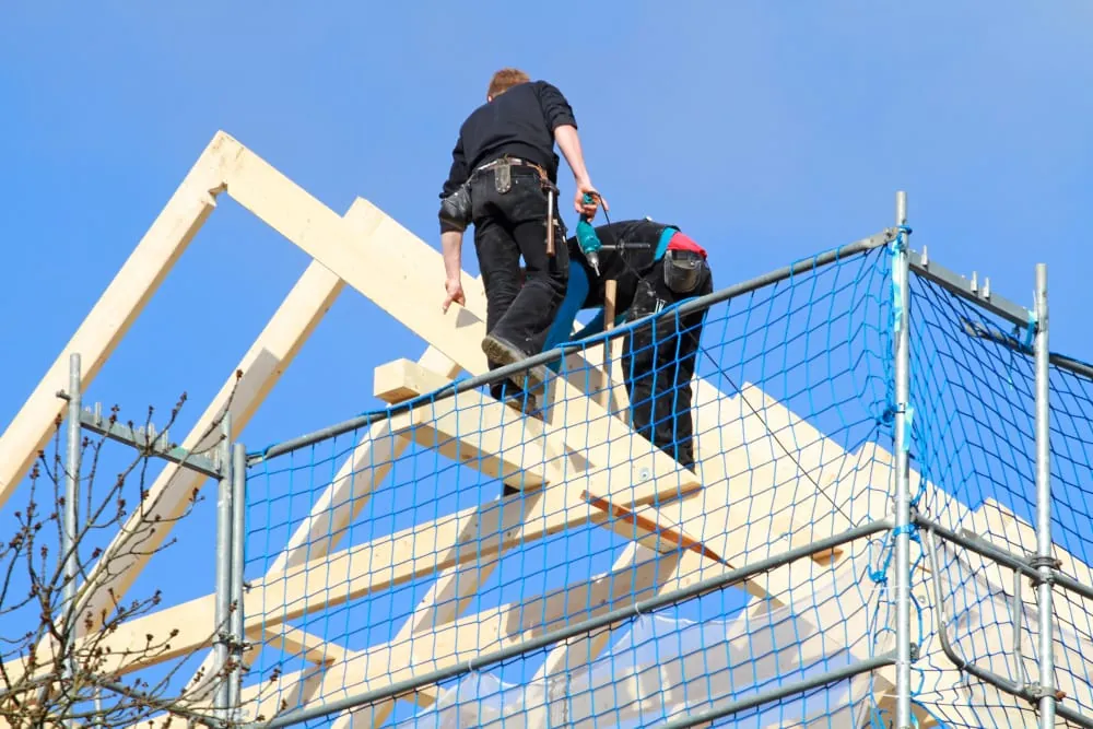 "Bauholz wieder gut verfügbar": Was macht der Holzpreis?