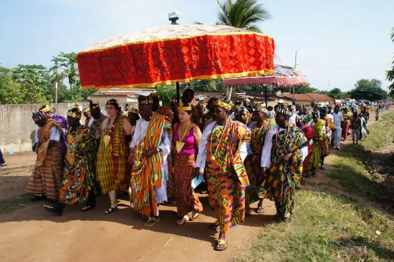 K&ouml;nig Bansah beim Agbogboza-Festival in Togo