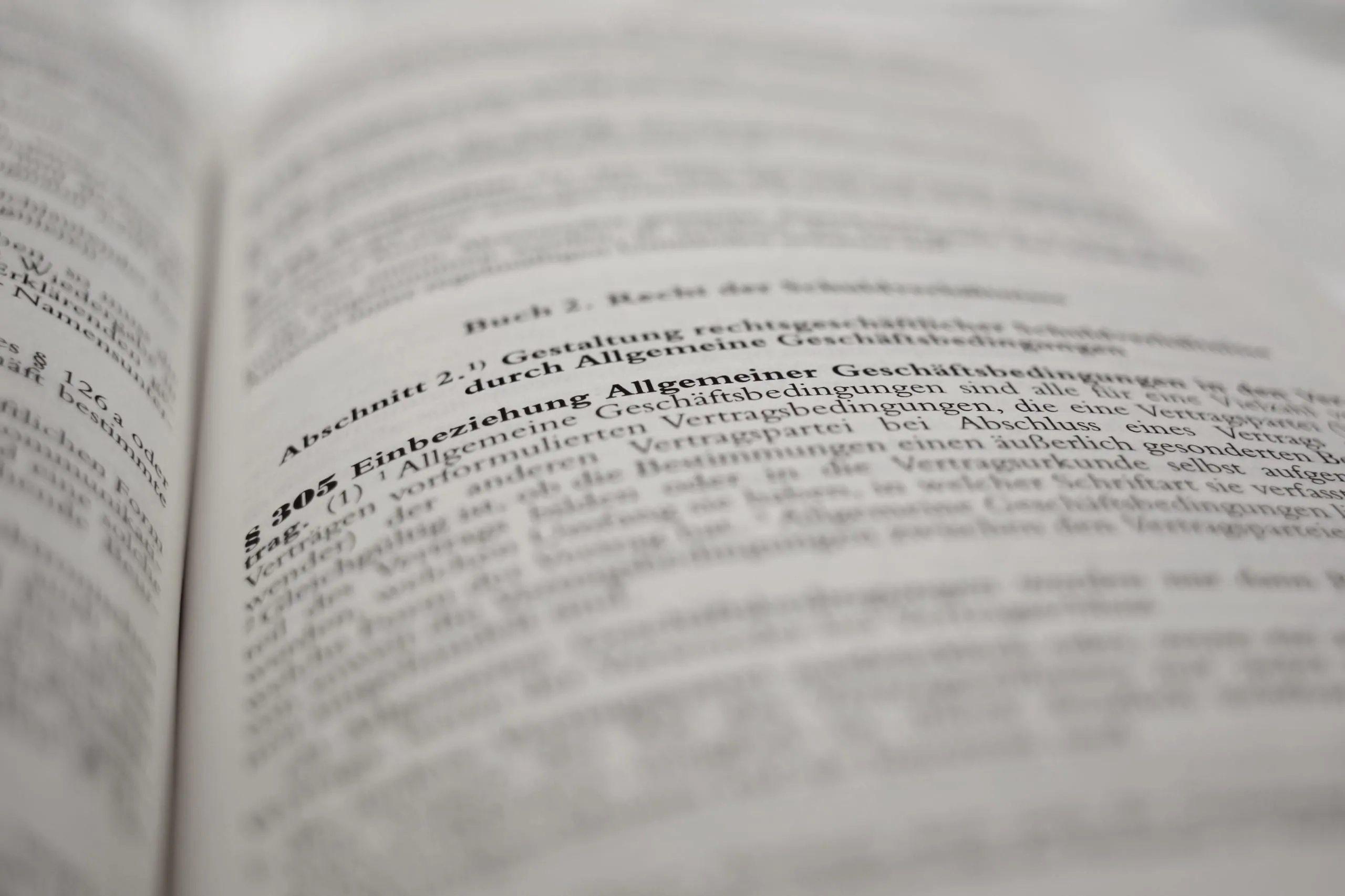 AGB in Verträgen: Über Vorteile, Vorlagen und häufige Fehler