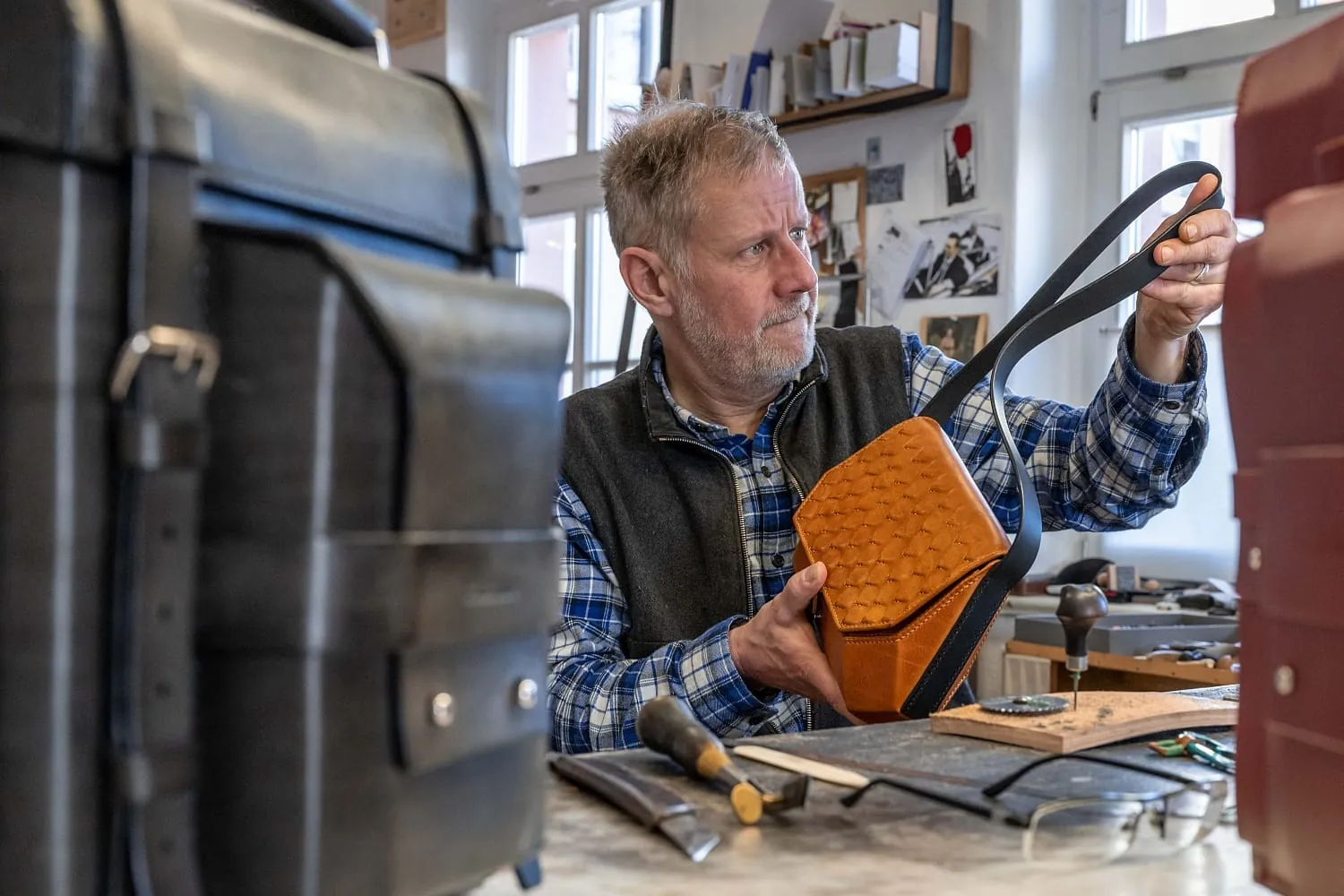 Feintäschner: Die Naht ist seine Handschrift