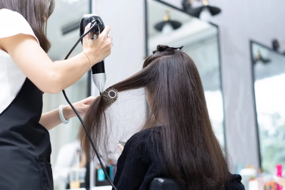 Energie sparen: So klappt’s beim Friseur