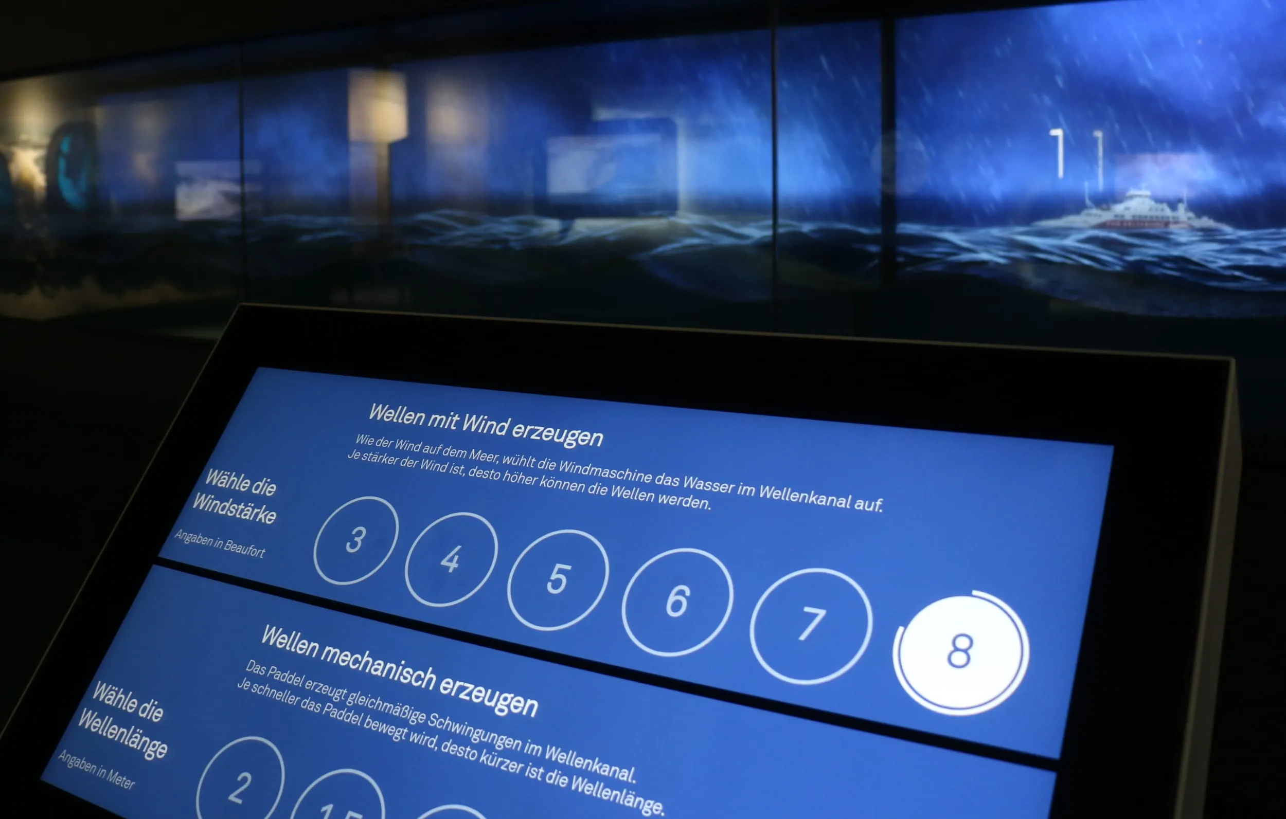 Wind-Wellen-Simulationskanal im Erlebniszentrum Naturgewalten Sylt