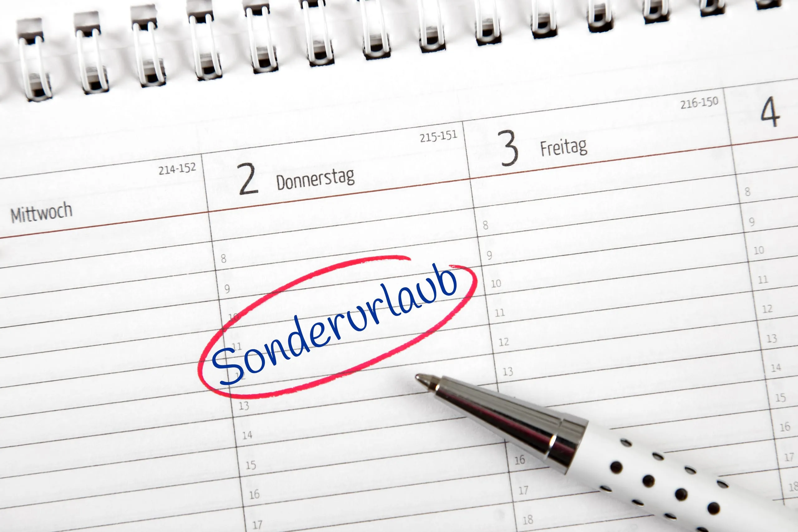 Bezahlte Freistellung: Wann Mitarbeitern Sonderurlaub zusteht