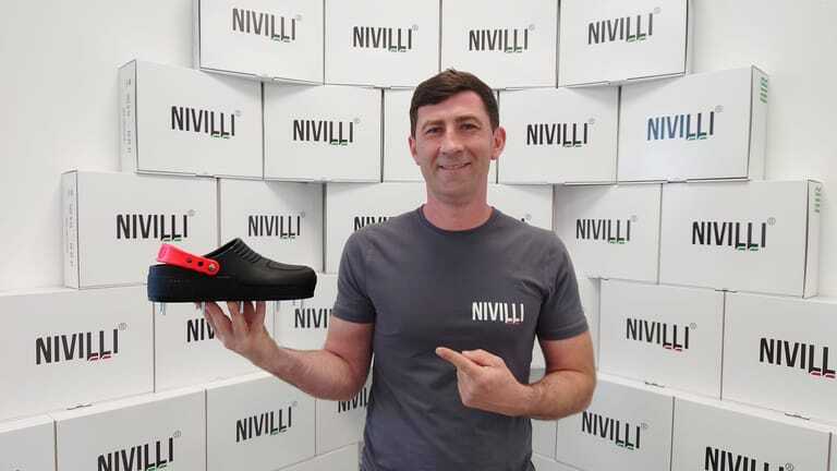 Fliesenlegermeister Wilhelm "Willi" Frank mit dem "Nivilli"