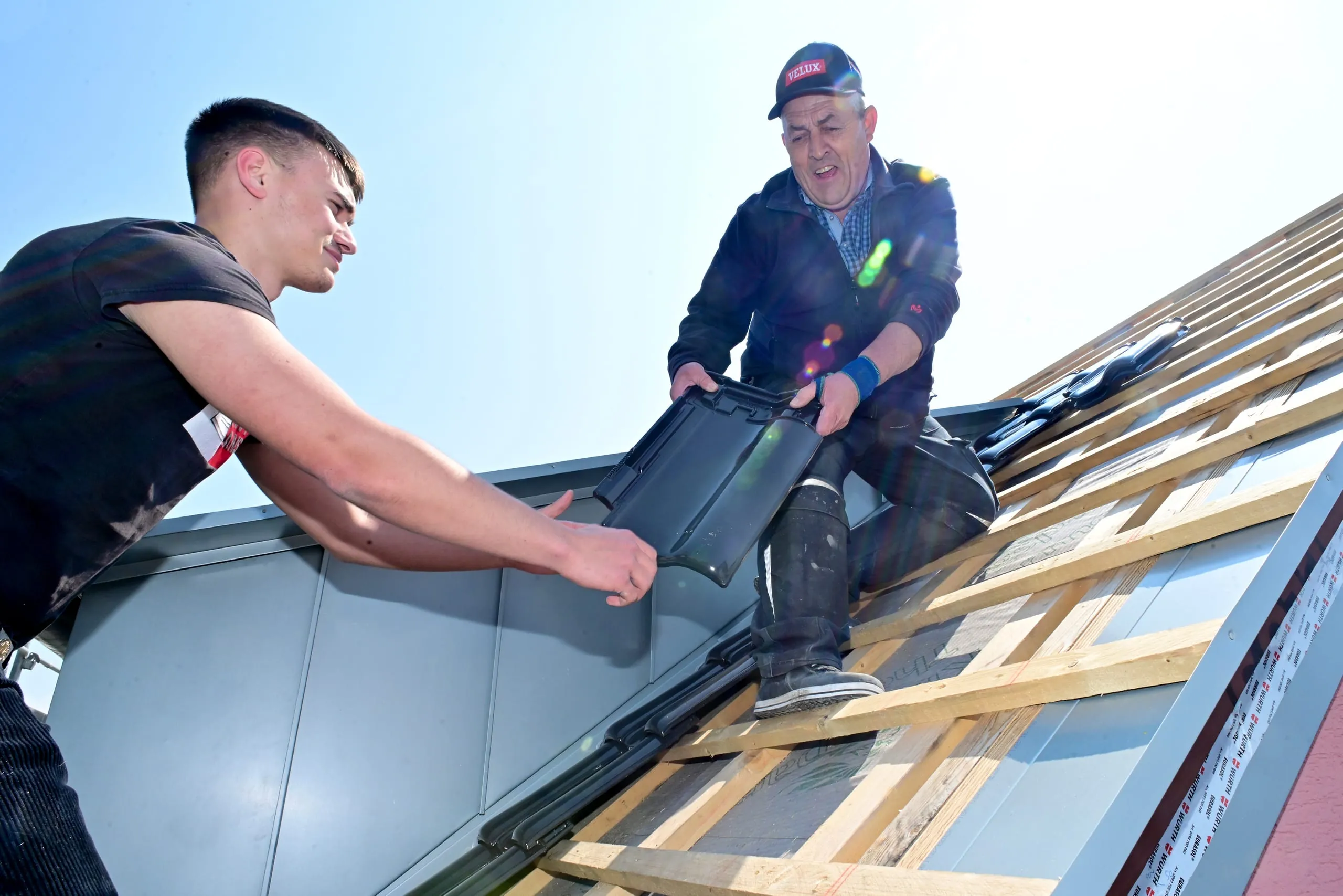 Mit 62 auf dem Dach: Altersgerechtes Arbeiten im Handwerk