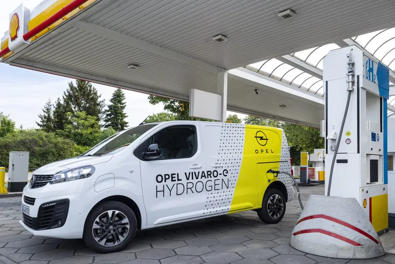 Wasserstoff-Transporter Opel Vivaro-e Hydrogen