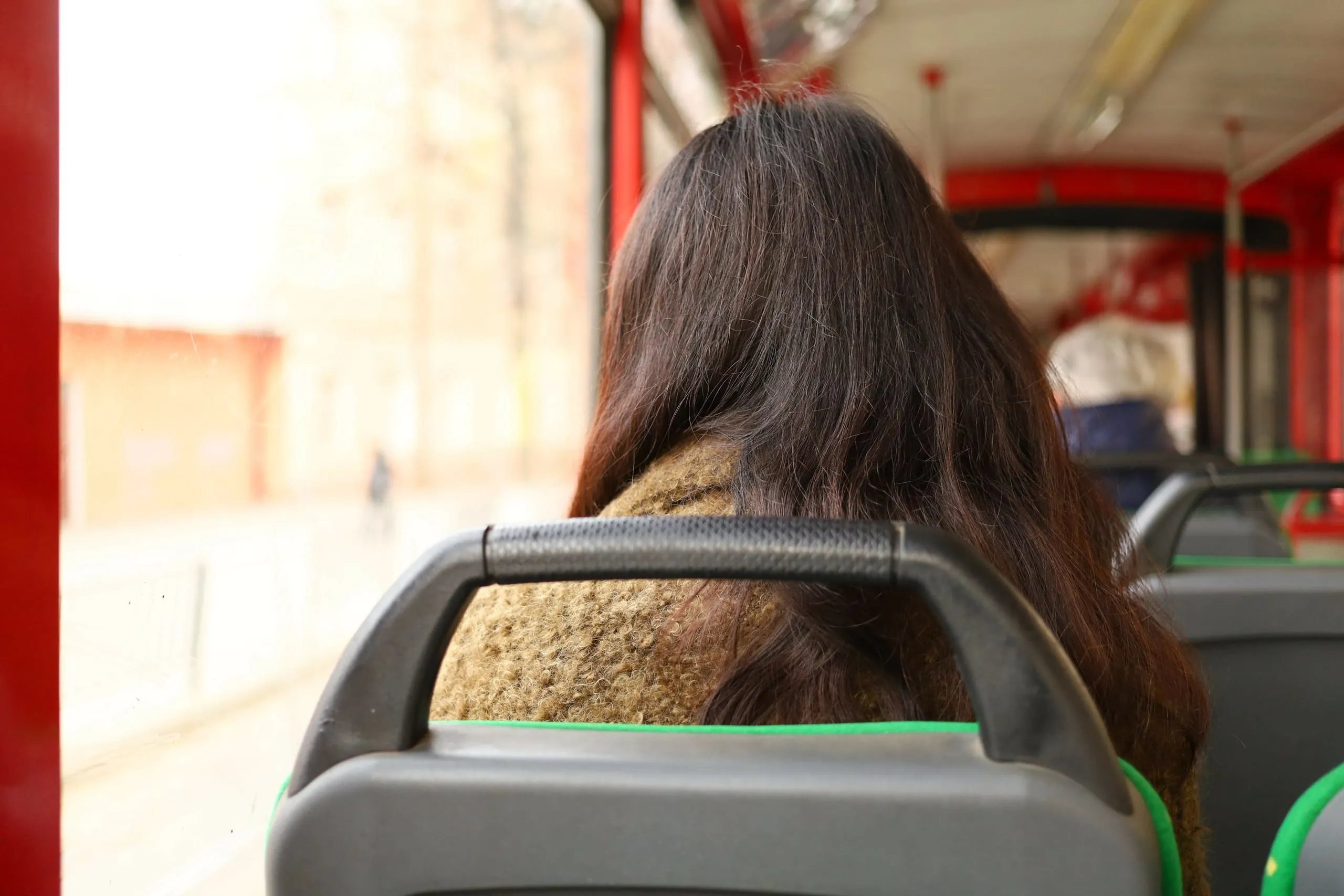Neulich in der S-Bahn: Telefonat einer Auszubildenden