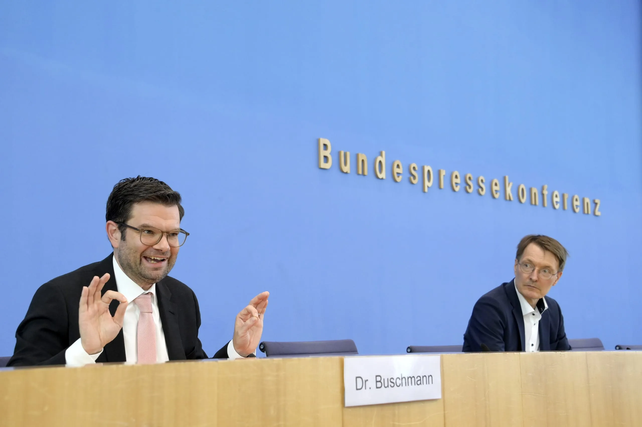 Maskenpflicht, Tests: Diese Corona-Regeln sollen im Herbst gelten