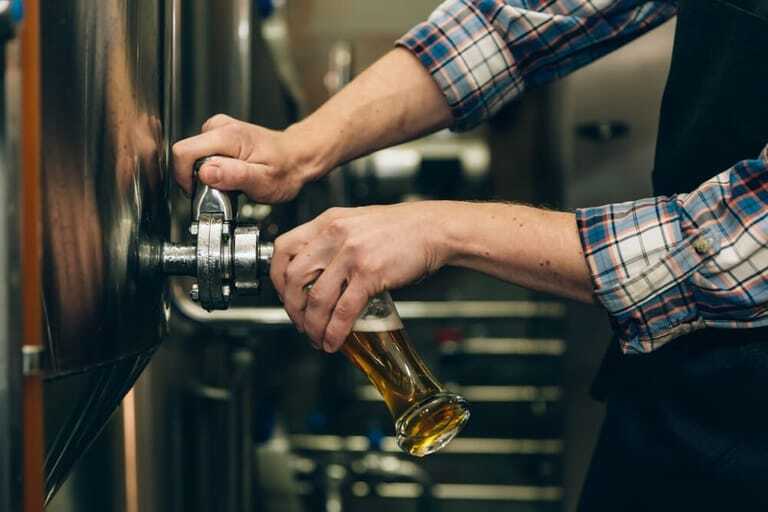 Biersteuer bleibt für kleine Brauereien ermäßigt.