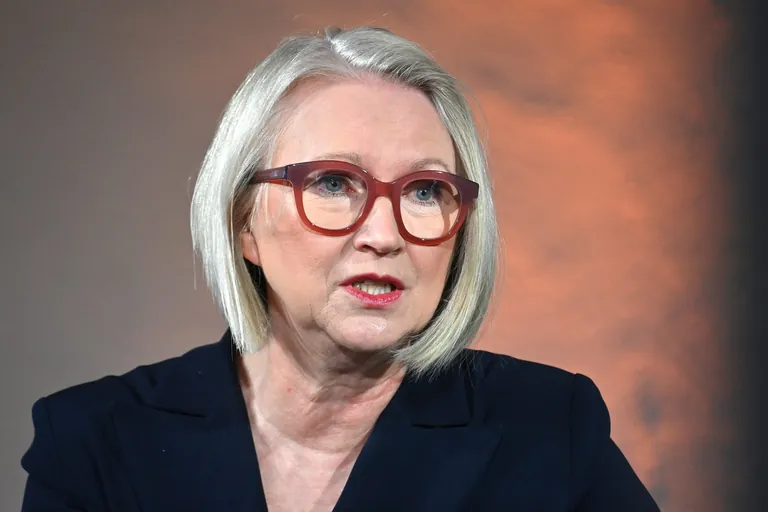 Portraitbild Prof. Dr. Monika Schnitzer