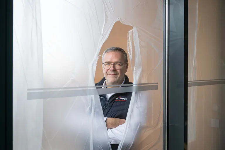 Jörg Dittrich auf Baustelle in HWK Dresden