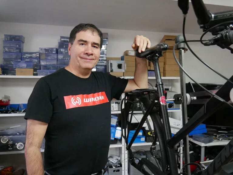 Arman Vardanyans in seiner Fahrrad-Werkstatt