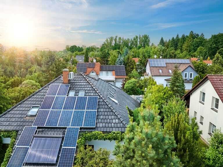 PV-ANlage auf einem Dach