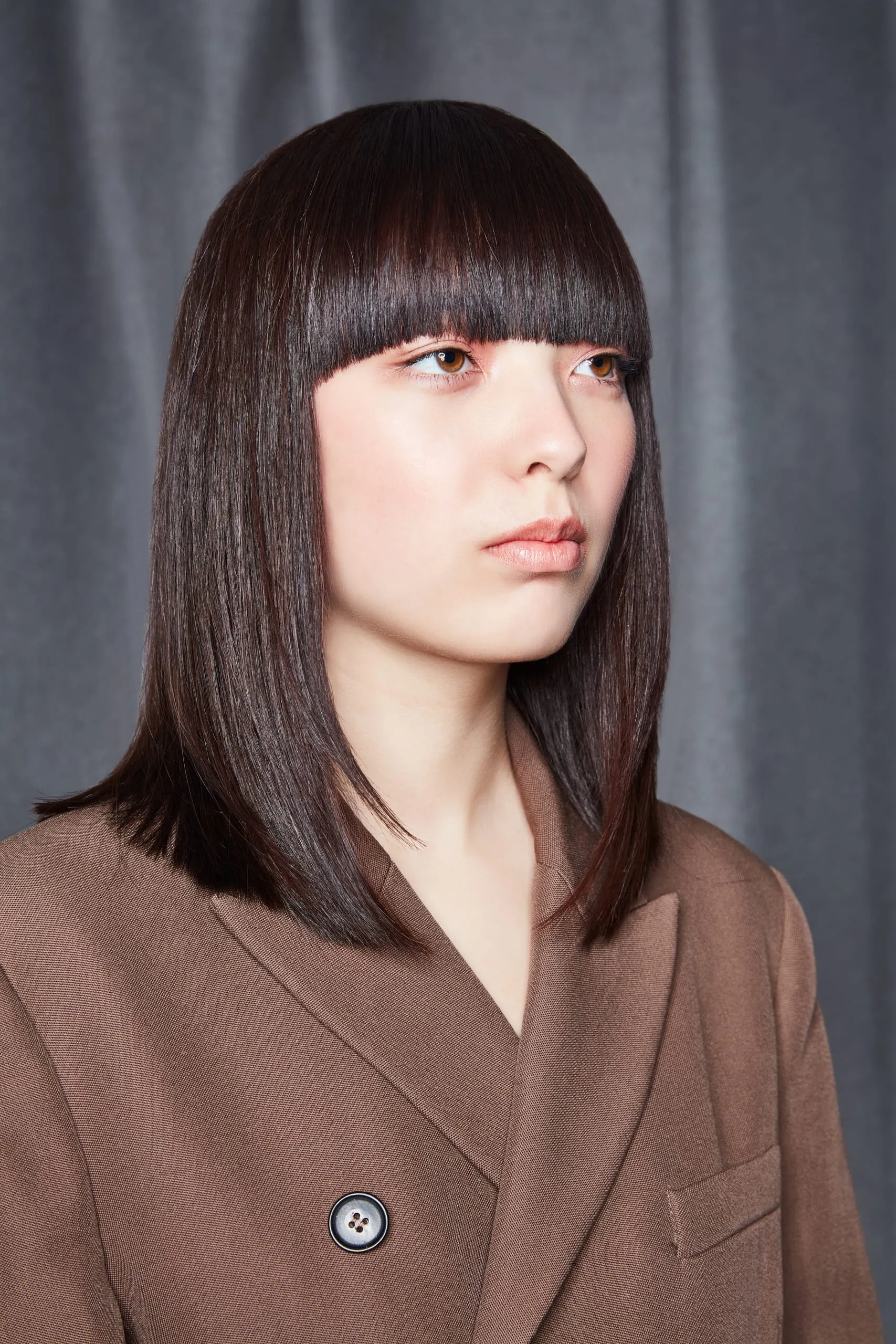 FrisurenTrends 2023, Balanced Bangs