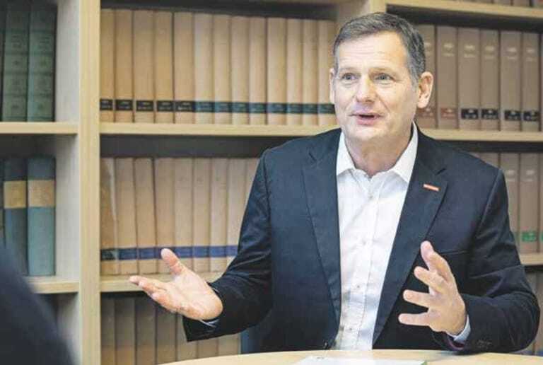 Markus Glasl, Gesch&auml;ftsf&uuml;hrer Ludwig&shy;-Fr&ouml;hler-Institut