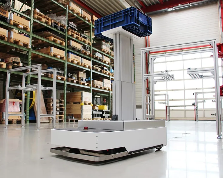 Autonom und automatisch: Fahrerloses Transportfahrzeug