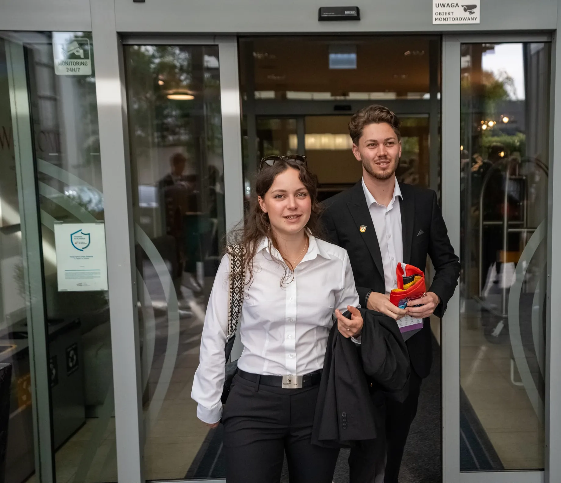 Pflegefachfrau Lisa-Marie Scheel und Bauingenieur-Student Julian Lühe