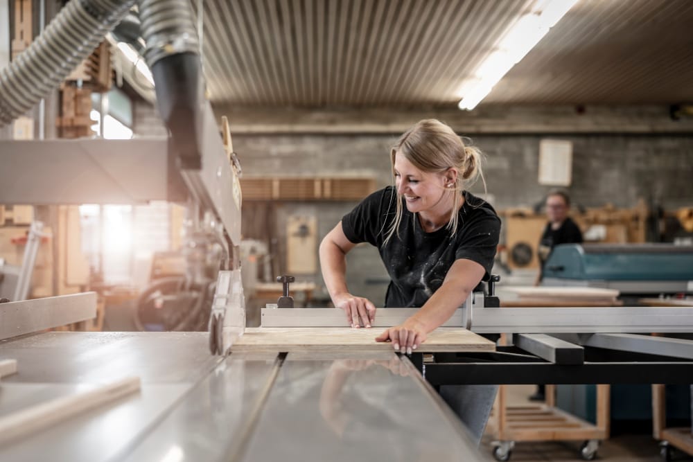 Handwerkerinnen und Handwerker fühlen sich gesünder