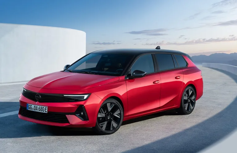 Opel Astra Sports Tourer Electric