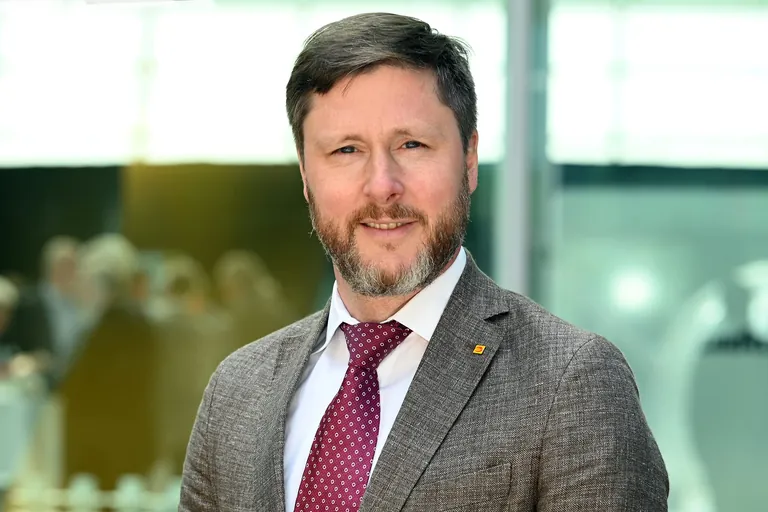 Alexander Neuh&auml;user