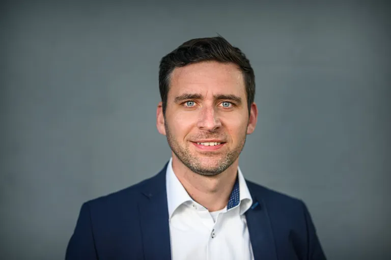 Alexander Oberst, Gesch&auml;ftsf&uuml;hrer Blauarbeit.de