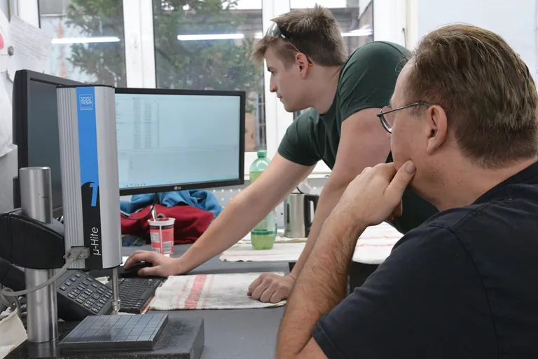 Reiner Dorn (rechts) und sein Mitarbeiter Christian Strobel 