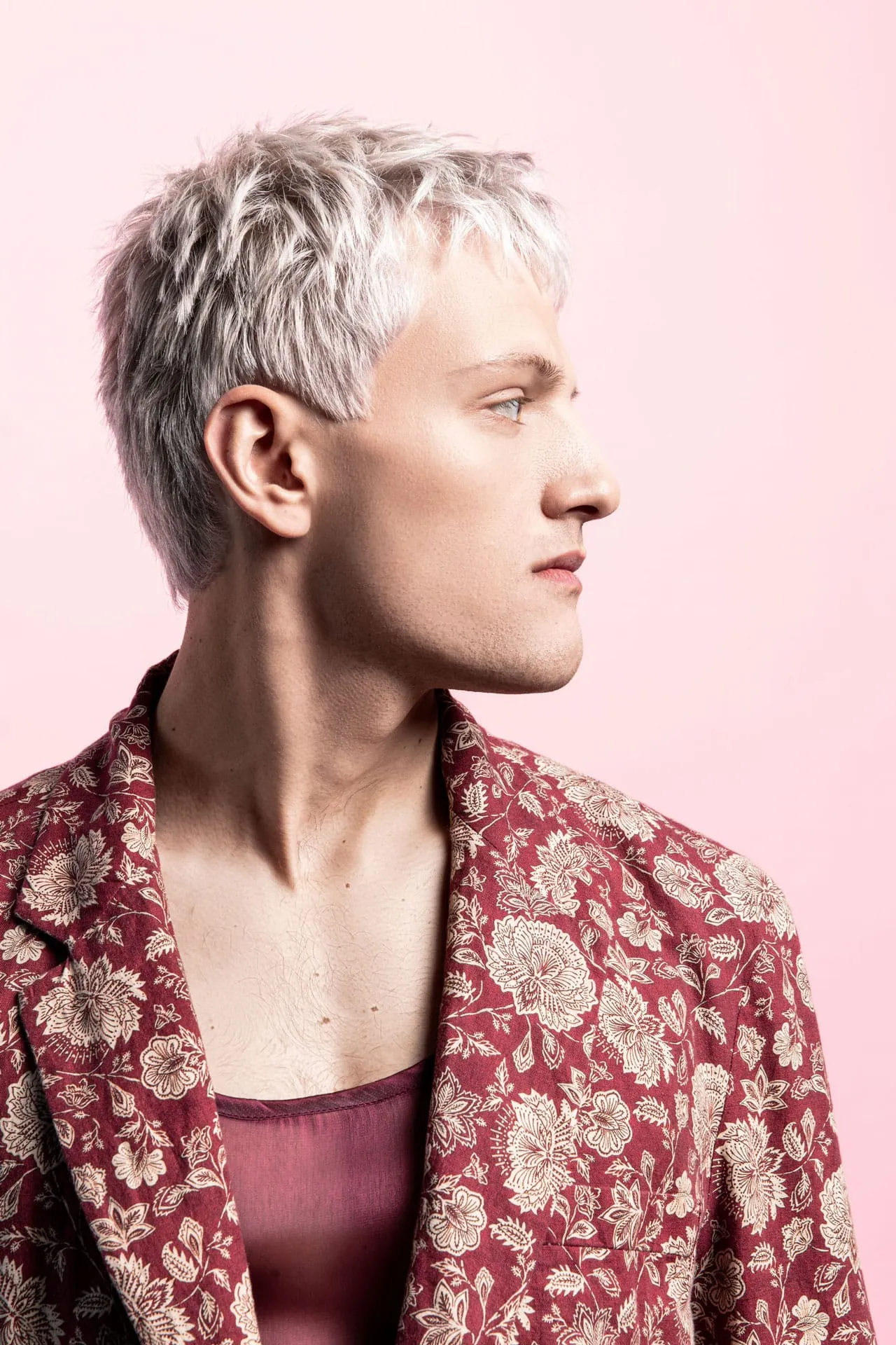 Frisurentrend 2024 Frühjahr und Sommer: Silver Lightning