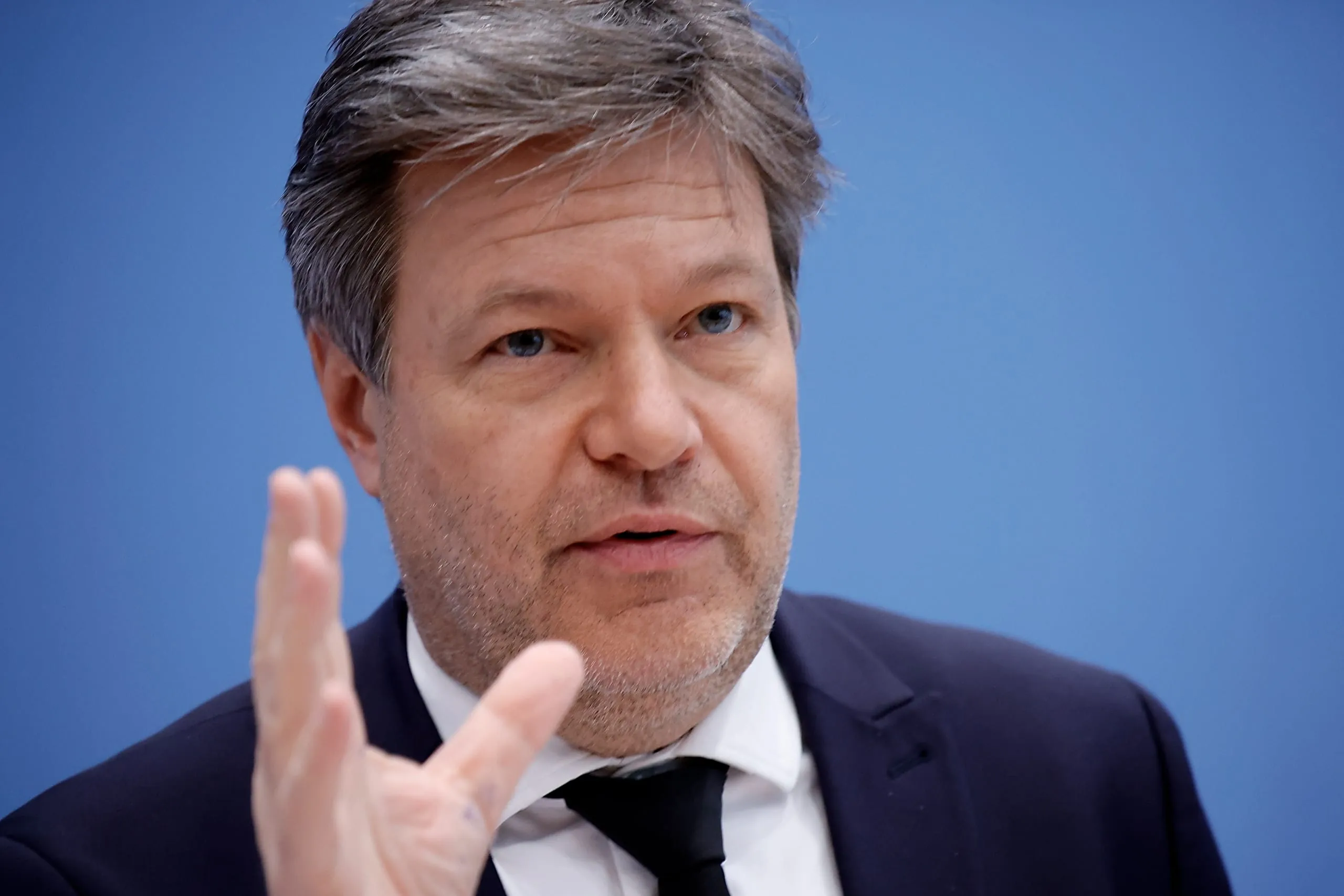 "Wir kommen langsamer aus der Krise als erhofft"